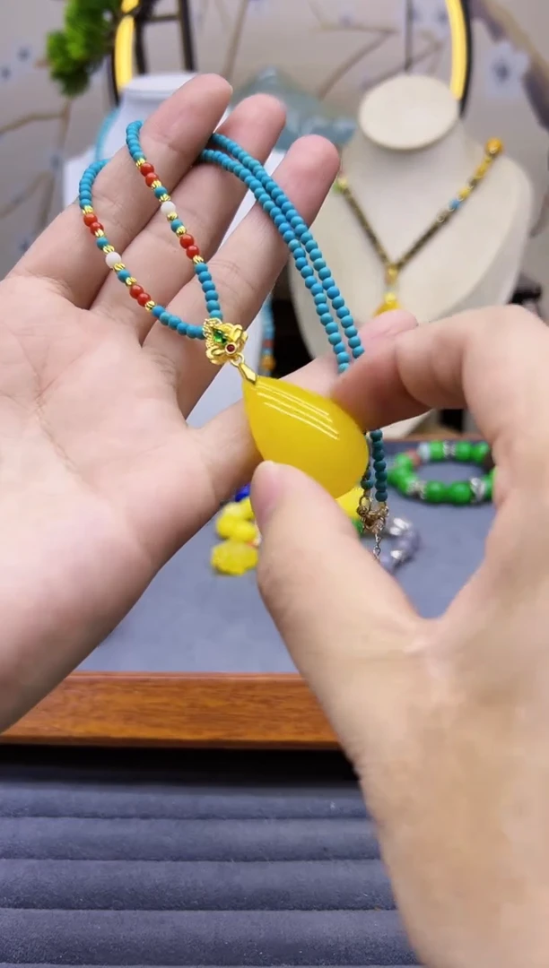 【闪购商品】蜜蜡耳饰14K金镶嵌X300````````