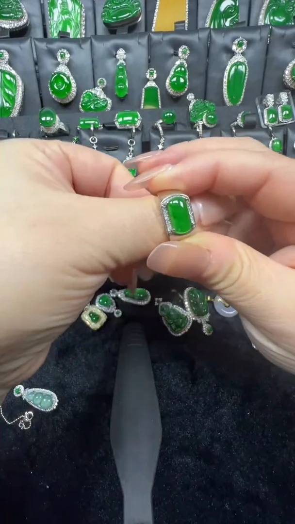 未镶嵌戒指翡翠29