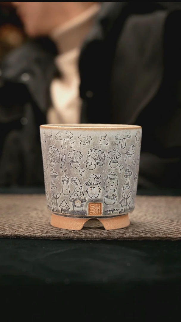 01-04-L179花盆口径9瑕