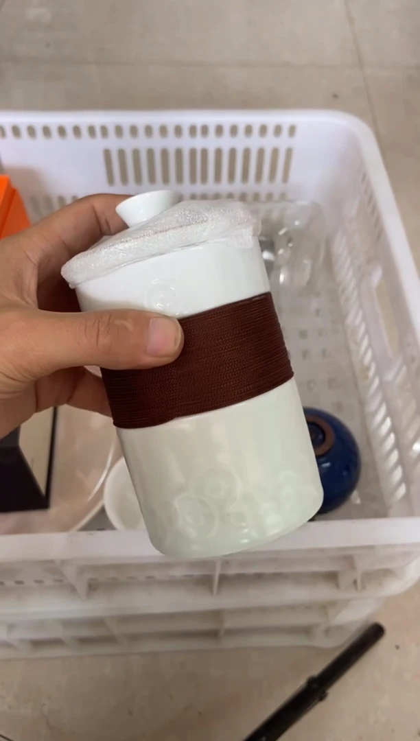 无运费险有瑕疵的摄影的产品有使用过的痕迹有点脏介意勿拍