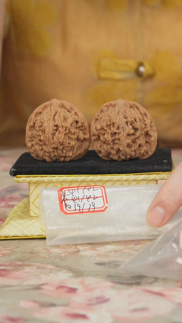把件文玩核桃赵喜满南疆石