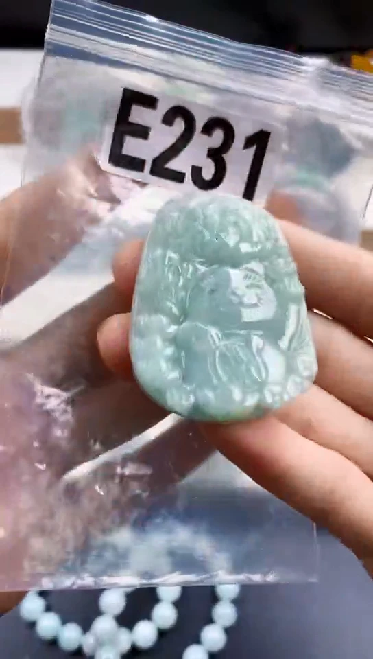 颈饰未镶嵌翡翠天然翡翠吊坠挂件