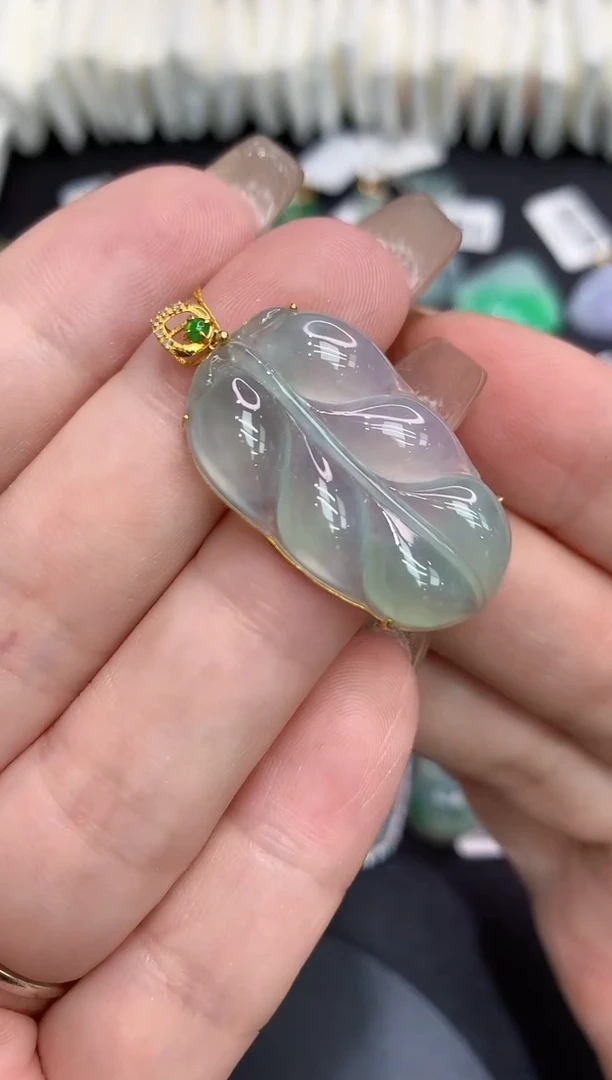 吊坠(不含链)18K金镶嵌翡翠11