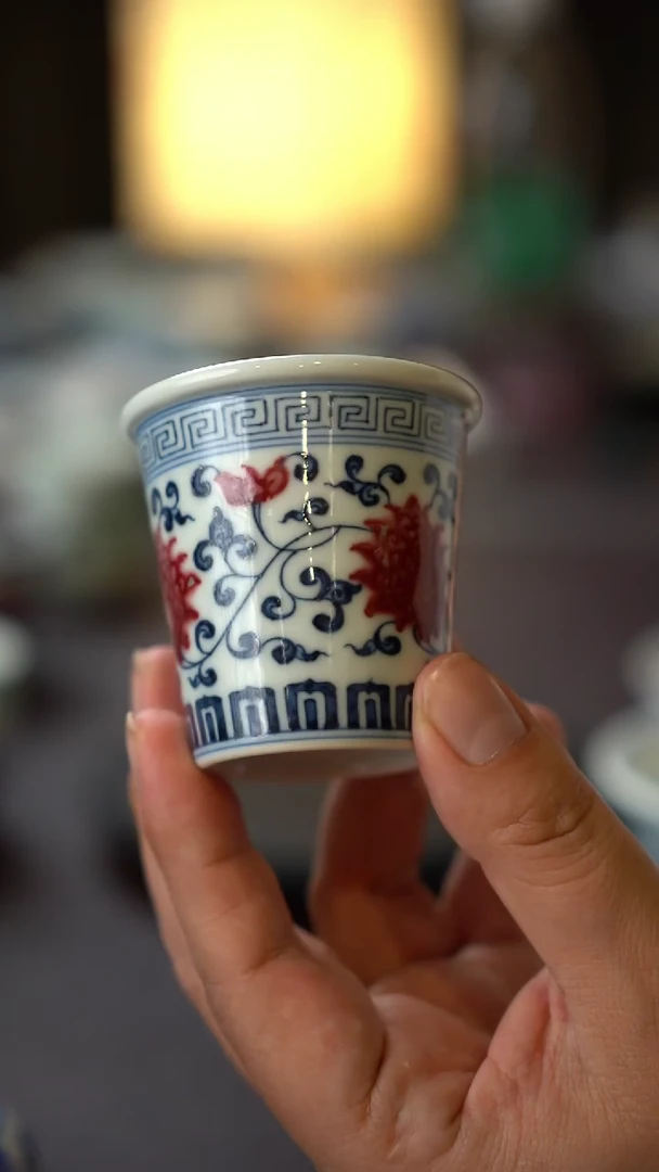 54号景德镇全手工手绘青花釉里红缠枝莲可乐杯