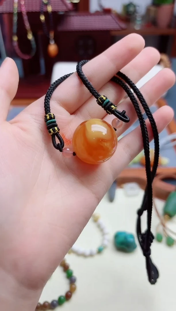 未镶嵌琥珀裸石蜜蜡圆珠吊坠*1 DY