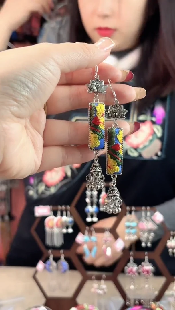 艺枝独绣手工饰品145