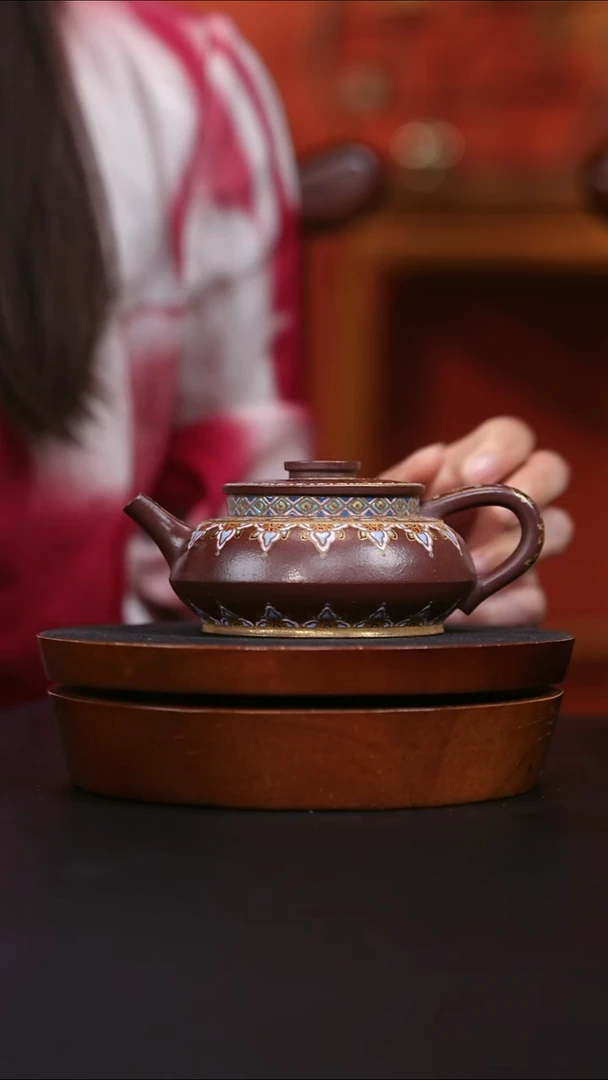 央广国宝苑紫砂茶壶 54