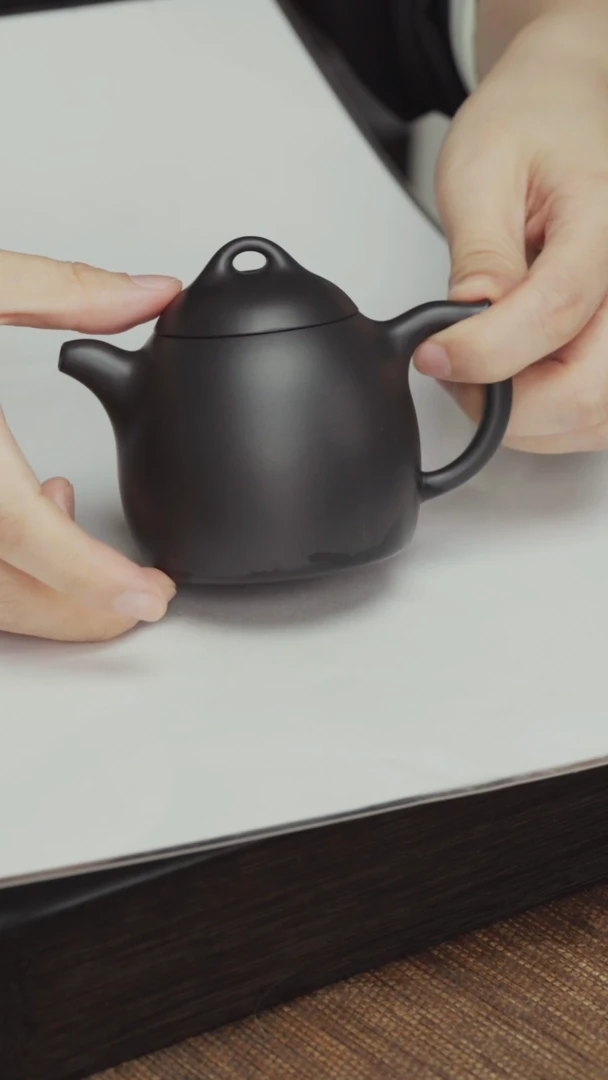 【闪购商品】紫砂茶壶老紫泥还原烧秦权壶-半手约150CC