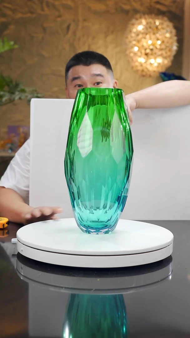 福利蓝绿切面花瓶