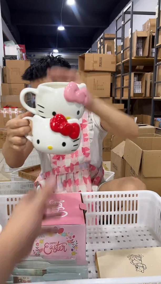 瓷片红色加粉色蝴蝶结kt头杯2件套