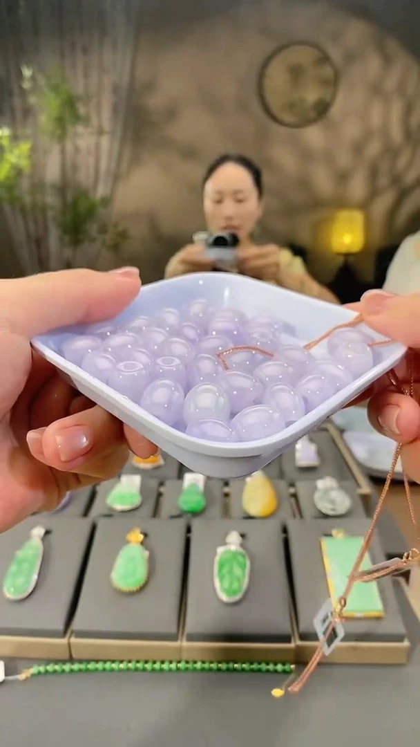 吊坠(赠链)未镶嵌翡翠路路通 多样性发其一