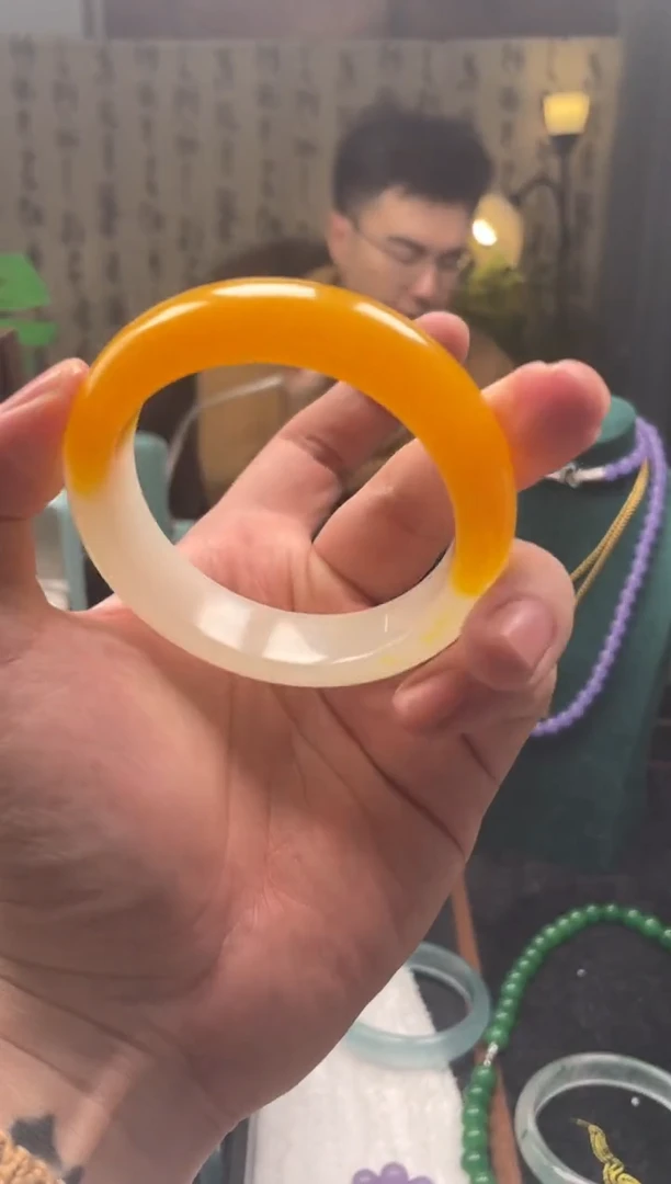 静宝石英岩手镯ZC084