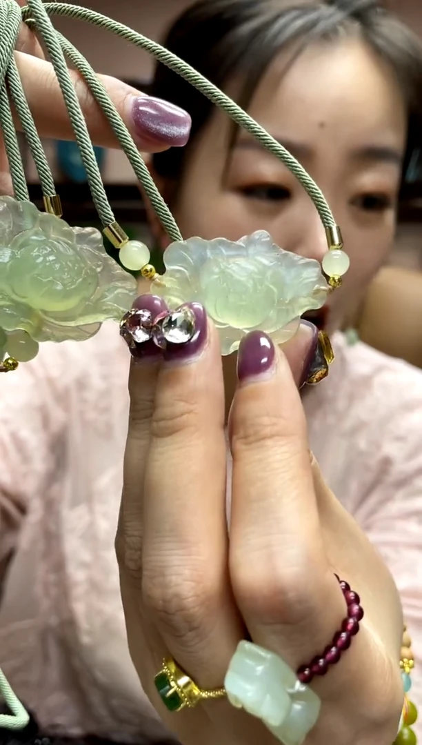 岫玉未镶嵌吊坠多样性发货其中发一