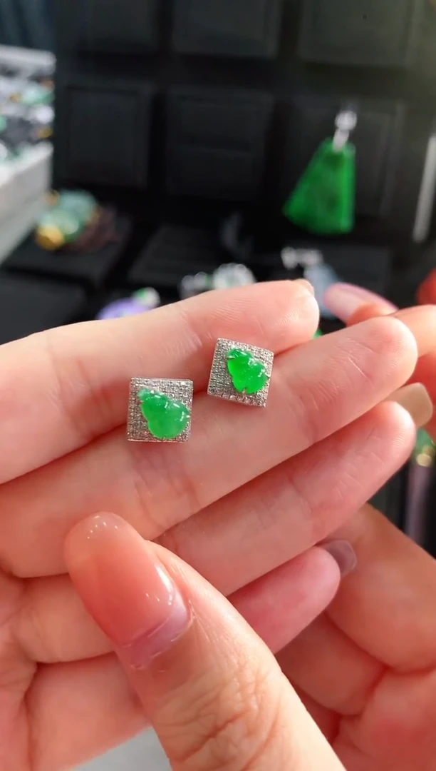 【闪购商品】翡翠耳饰18K金镶嵌耳饰