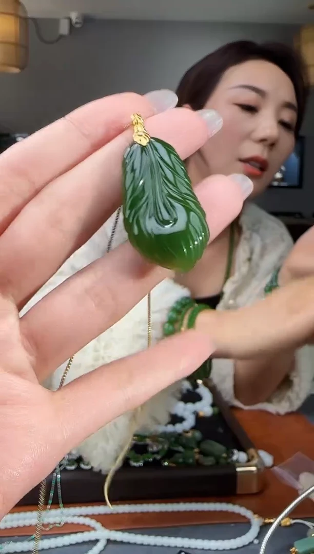 吊坠(不含链)18K金镶嵌和田玉1