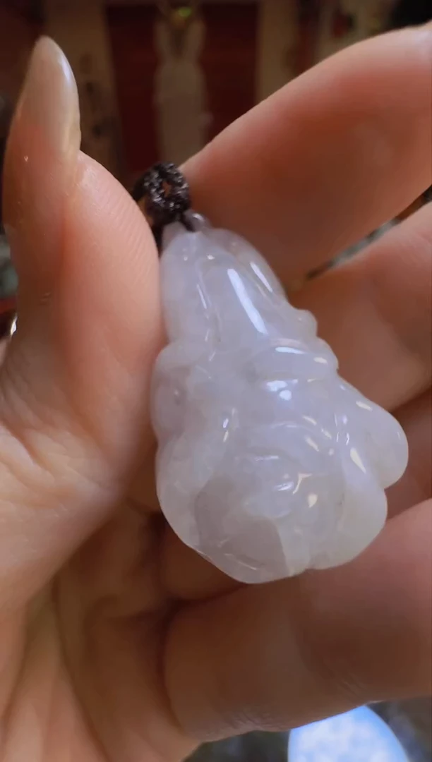 【闪购商品】翡翠吊坠(不含链)未镶嵌翡翠