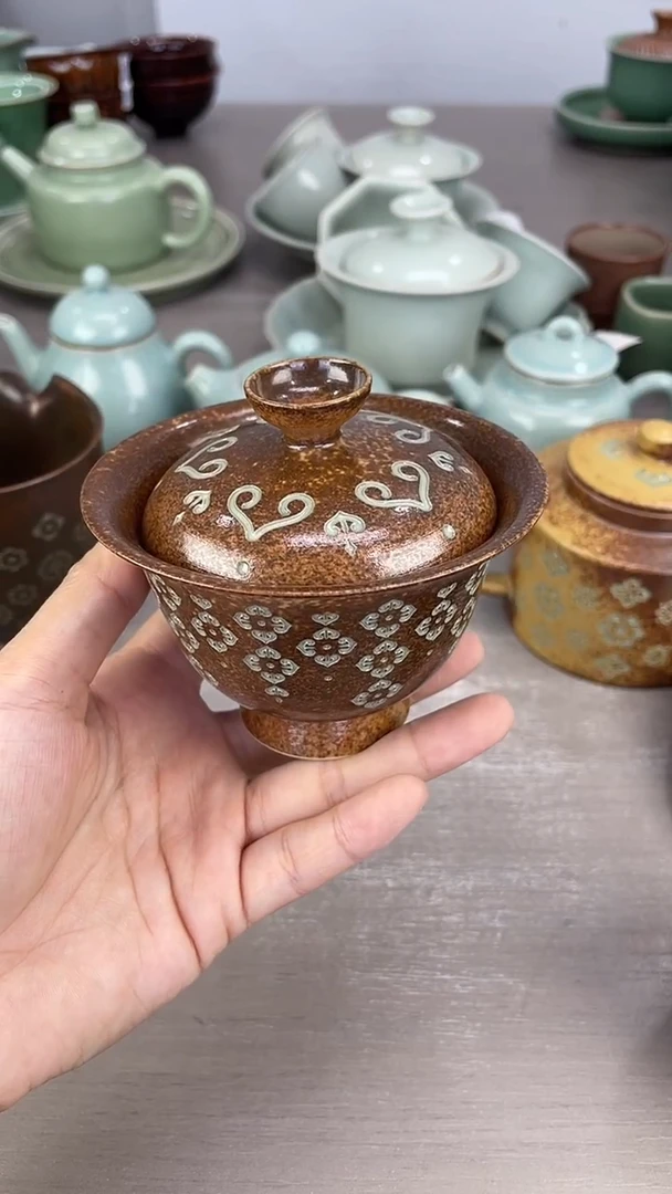 青瓷仓储福利清仓