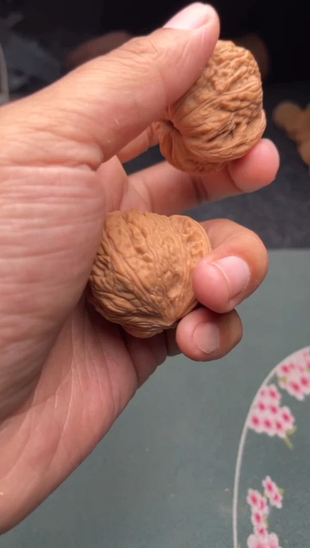 把件文玩核桃a181    泥鳅背 36尺