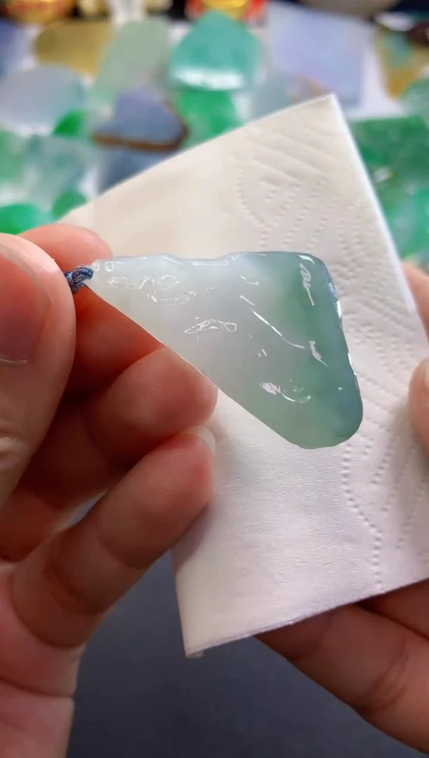 【闪购商品】翡翠吊坠(不含链)未镶嵌587