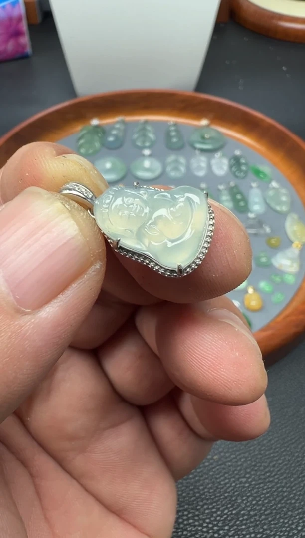 颈饰银S925镶嵌翡翠（12号链接）纯天然A货缅甸翡翠宝宝佛吊坠