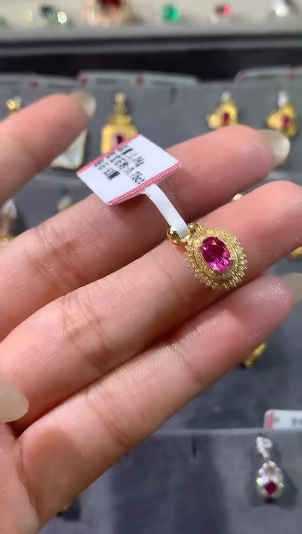 18K金镶嵌吊坠（不含链）红宝石W458|4800