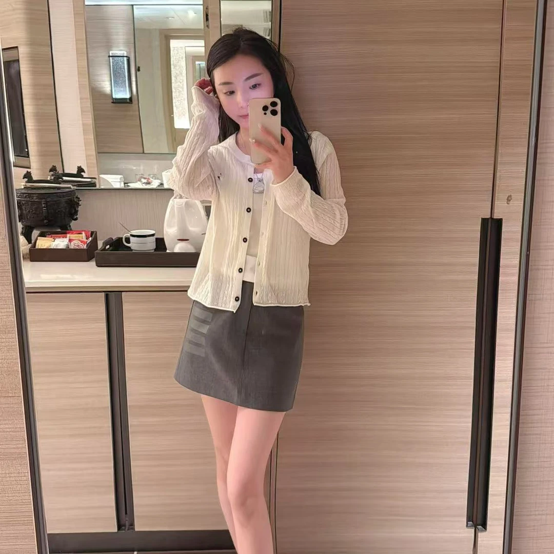 2025春季新款时尚套装轻奢气质女人味针织开衫加显瘦半身裙两件套