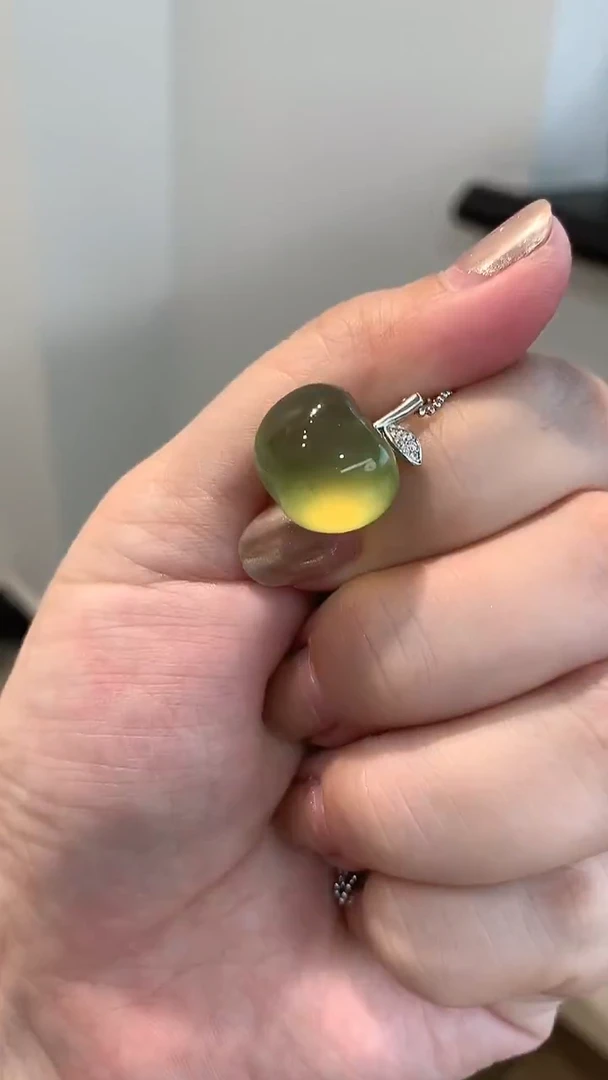 未镶嵌蛇纹石玉吊坠(不含链)苹果