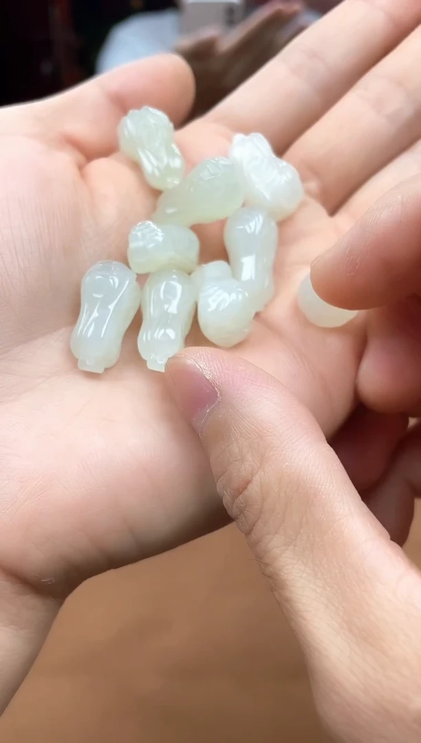 和田玉未镶嵌颈饰吊坠 多样性拍一发一