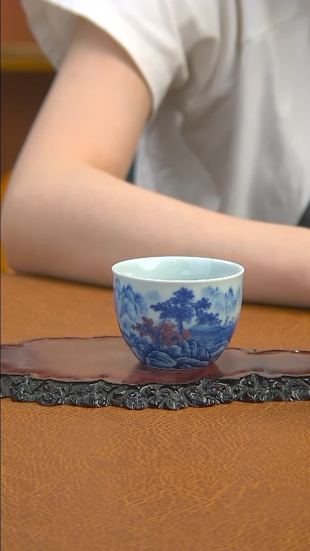 景德镇手工青花釉里红山水缸杯