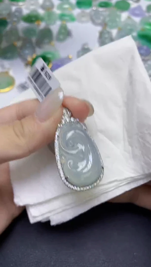 颈饰未镶嵌翡翠天然缅甸翡翠A货百元以上9元证书费自理