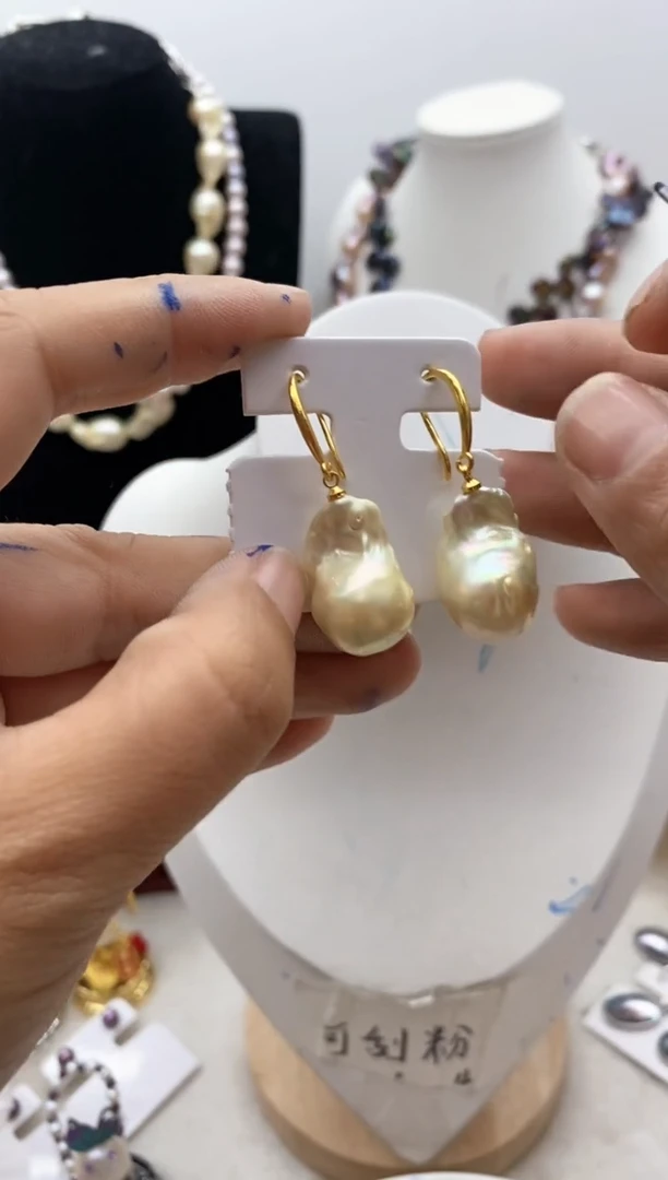 【闪购商品】淡水珍珠颈饰钛钢83