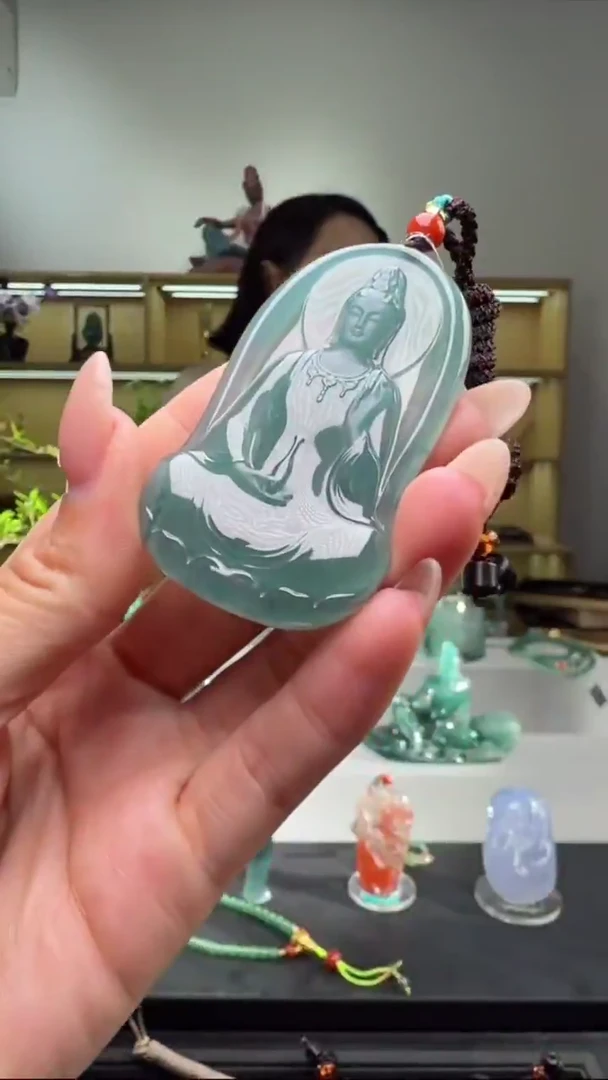 吊坠(不含链)未镶嵌翡翠观音