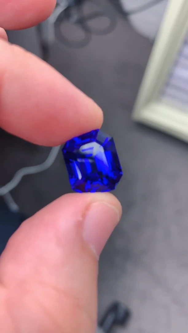 裸石未镶嵌坦桑石13.9ct 坦桑石