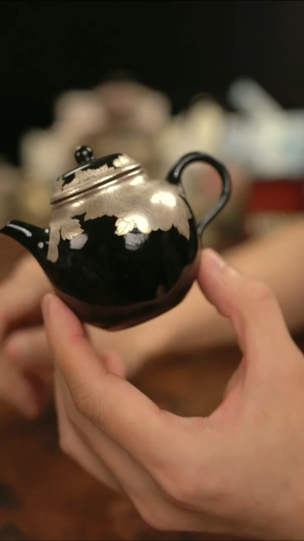 摩吉陶陶闪拍链接 绘银水滴壶