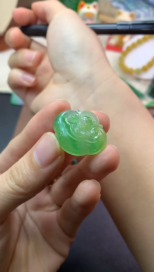 未镶嵌定制翡翠毛货