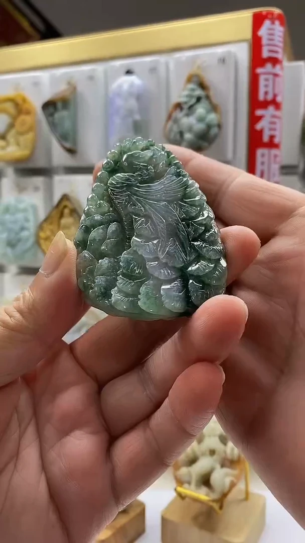 翡翠未镶嵌颈饰翡翠A货2025/7/1