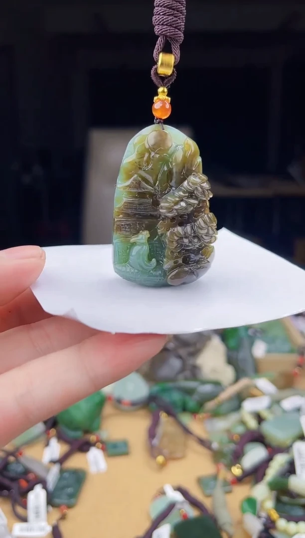 颈饰未镶嵌和田玉1