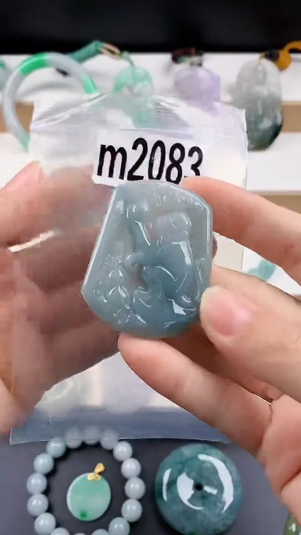 颈饰未镶嵌翡翠天然翡翠吊坠挂件