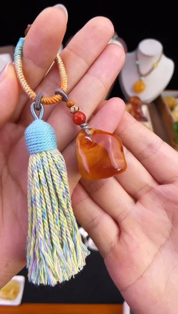 琥珀未镶嵌珠宝奇石柒月