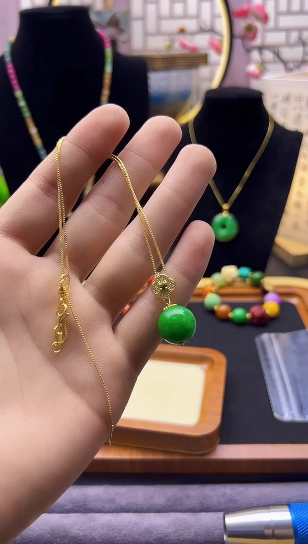 【闪购商品】翡翠颈饰14K金镶嵌D104