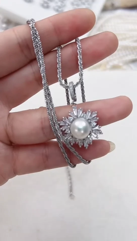 【闪购商品】淡水珍珠吊坠(赠链)合金银色雪花