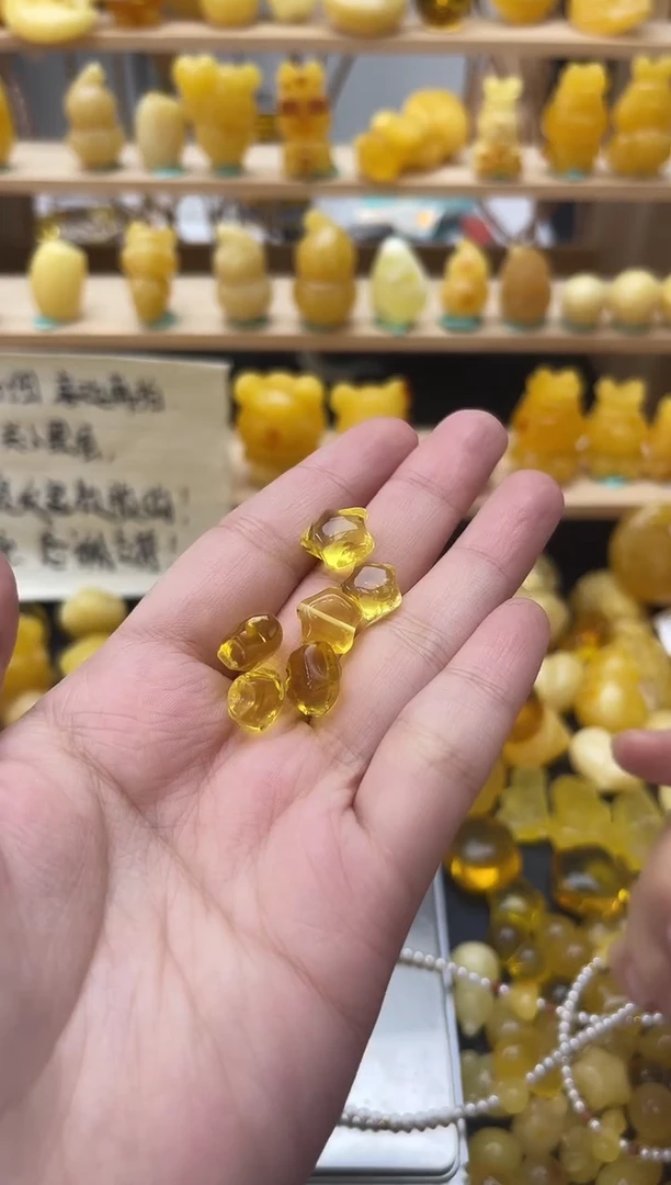 琥珀未镶嵌珠宝奇石069琥珀蜜蜡微瑕多样性随机发其一