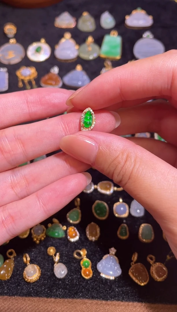 颈饰银S925镶嵌翡翠天然a货翡翠