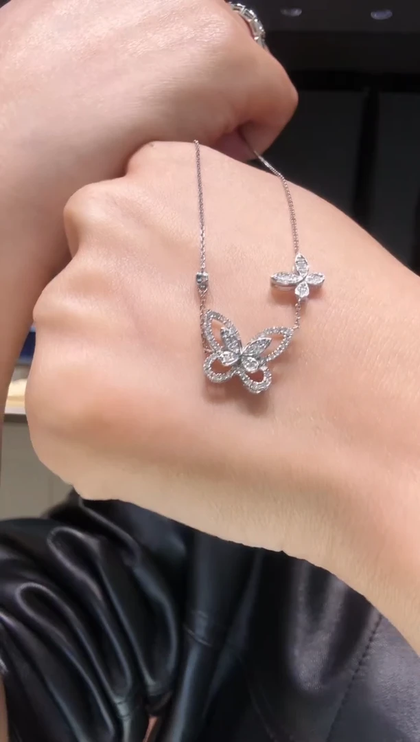 【闪购商品】钻石项链18K金镶嵌两只蝴蝶