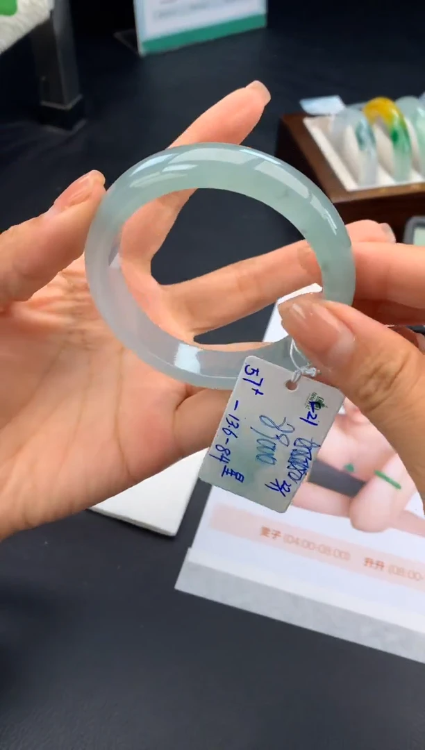 未镶嵌手镯翡翠翡翠自带#送人#，假一赔三