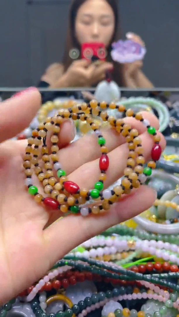 颈饰未镶嵌翡翠3MM/D/翡翠A货，一件也是批   发价
