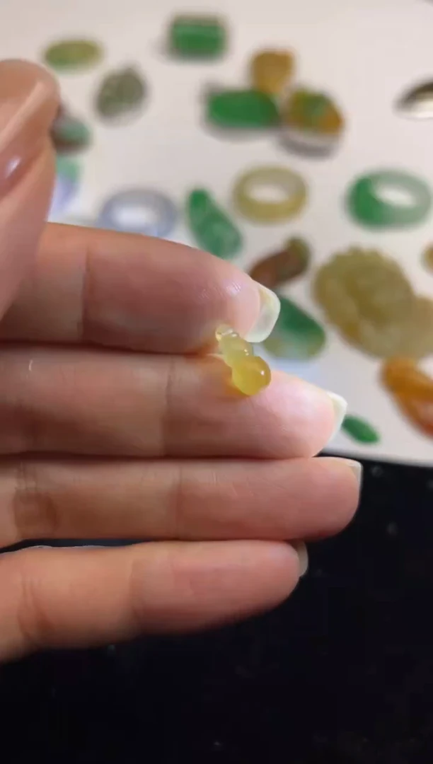 定制翡翠未镶嵌800+80黄葫芦sm145