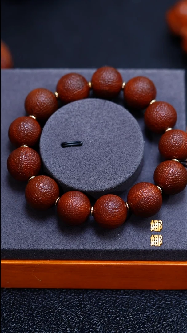 吊坠橄榄核时*橄榄核