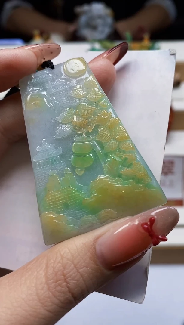 颈饰未镶嵌翡翠翡翠A货