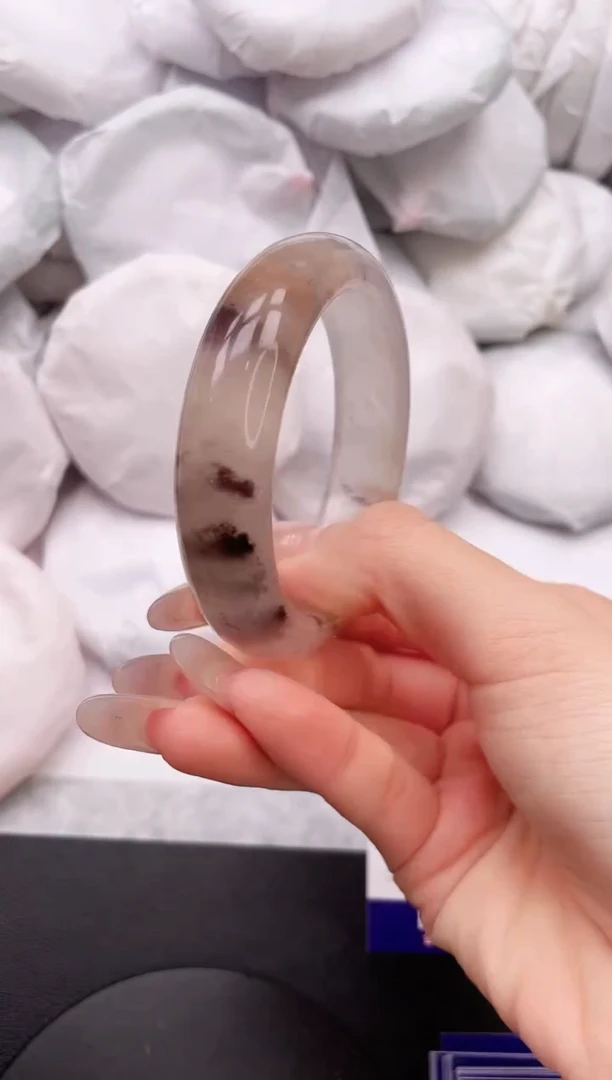 【闪购商品】石英质玉手镯未镶嵌3K06-54